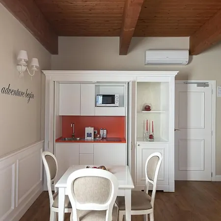 & Liola' Aparthotel *